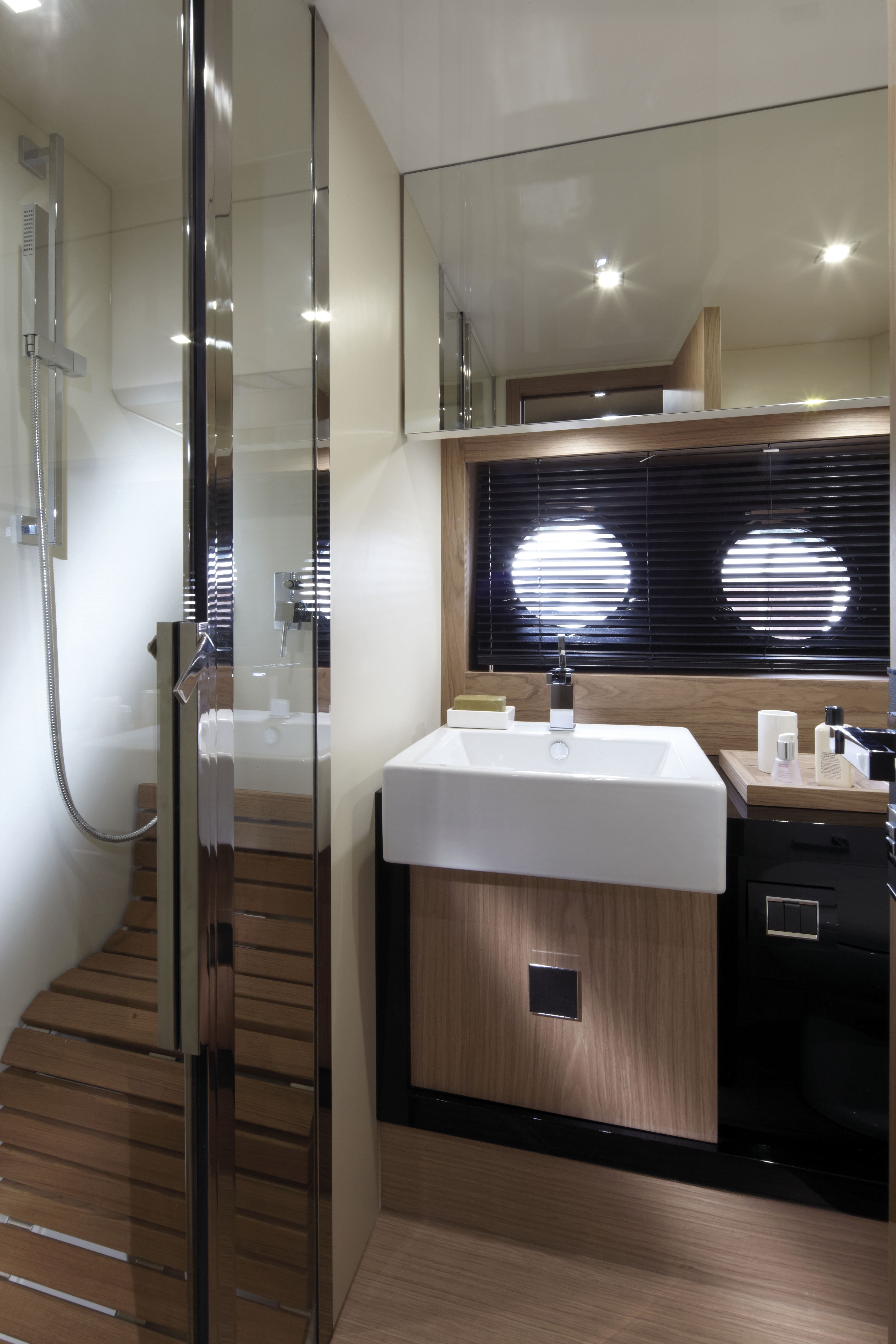 C68_INTERIOR_2009_10_HD_09 C68_INTERIOR_2009_10_HD_09